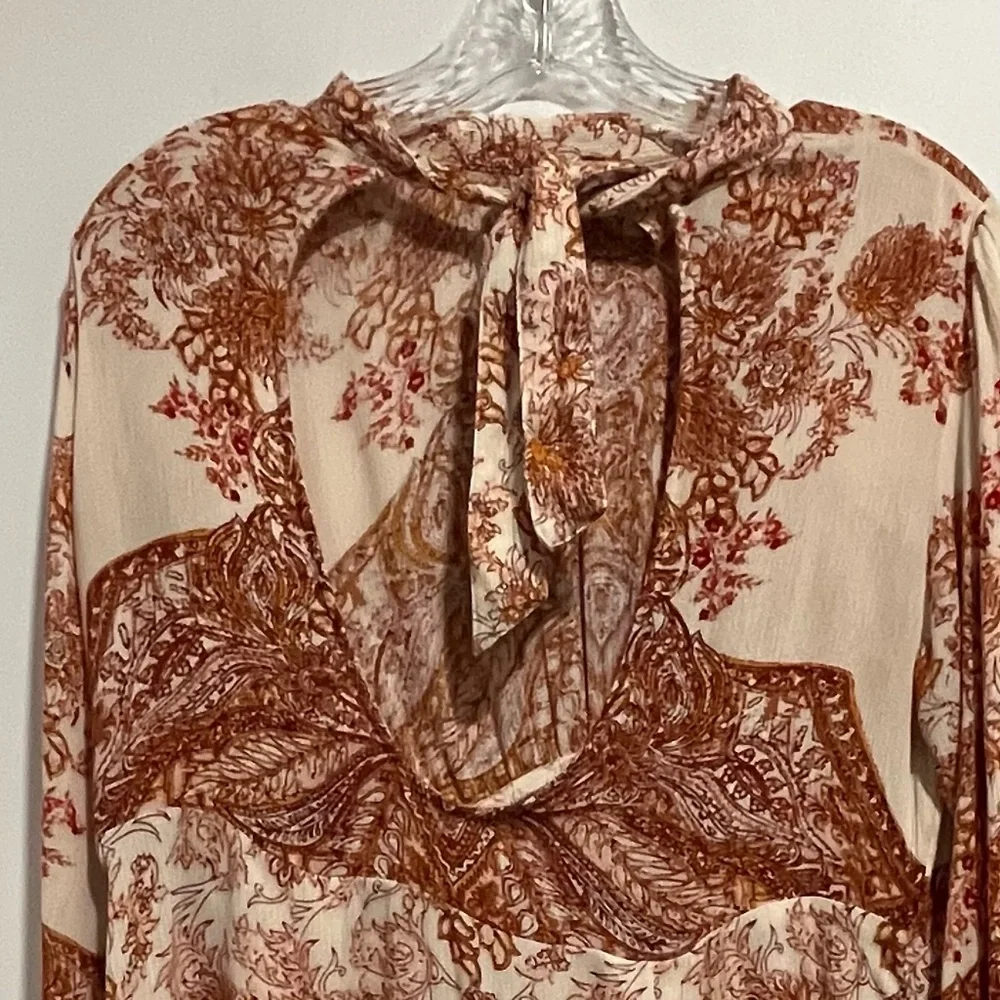 Free People Lady Luck Cut Out Back Bell Sleeve Tunic Top - Picture 6 of 11